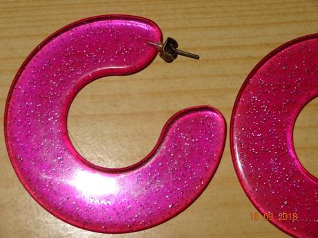 Dívčí i dámské náušnice,