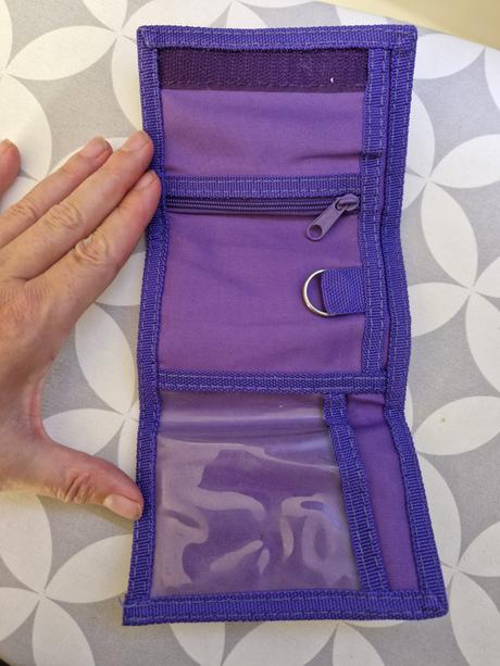 Dívčí peněženka, 