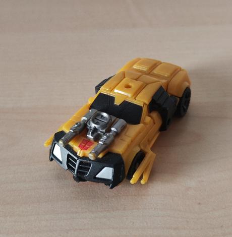 Transformers figurka robot bumblebee od hasbro,