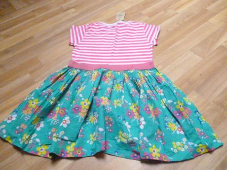 Veselé šaty vel.9-10, 134