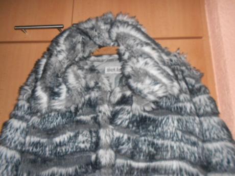 Luxusní elegantní kožíšek, 40