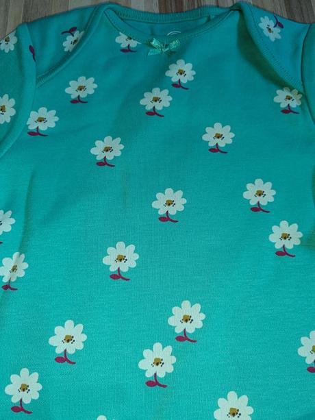 Tyrkysové body s květy 68 next, next,68