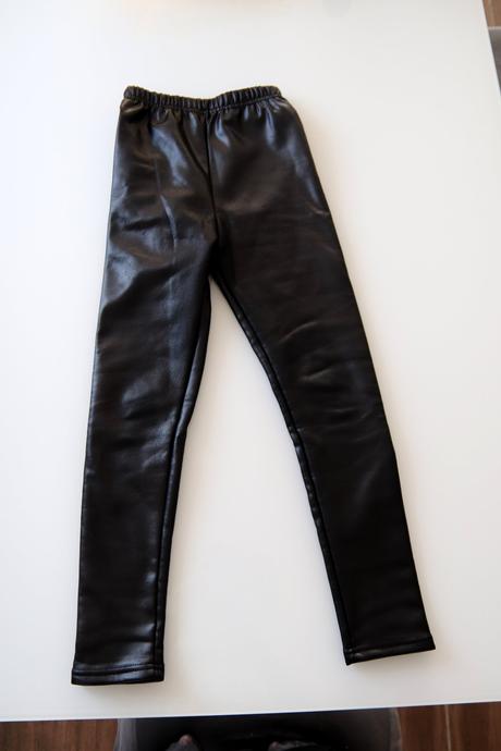 Dívčí koženkové legíny, 146