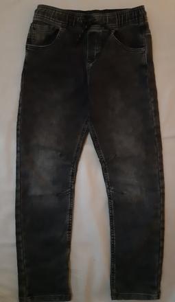 Chlapecké džíny vel. 146, f&f,146