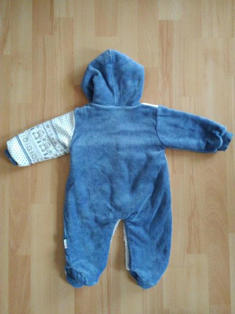 Chlupatá zimní kombinéza, 74