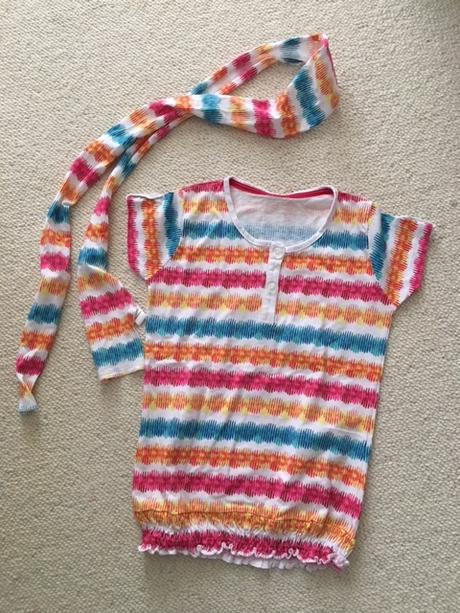 Tunička se šálkou, 134