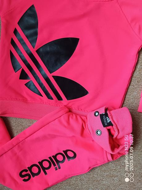 Souprava neonová vel."140-146", adidas,140