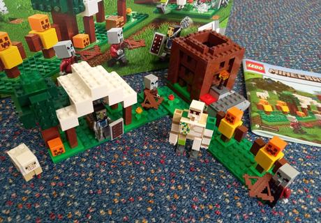 Lego minecraft 21159 - the pillager outpost.,