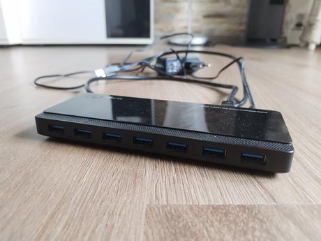 Usb hub se 7 vstupy zánovní stav, 