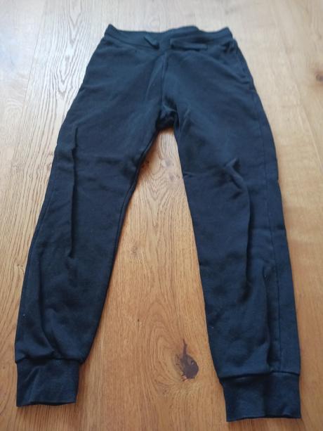 H&m tepláky č.140, h&m,140