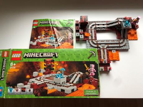 Lego minecraft 21130 podzemní železnice,