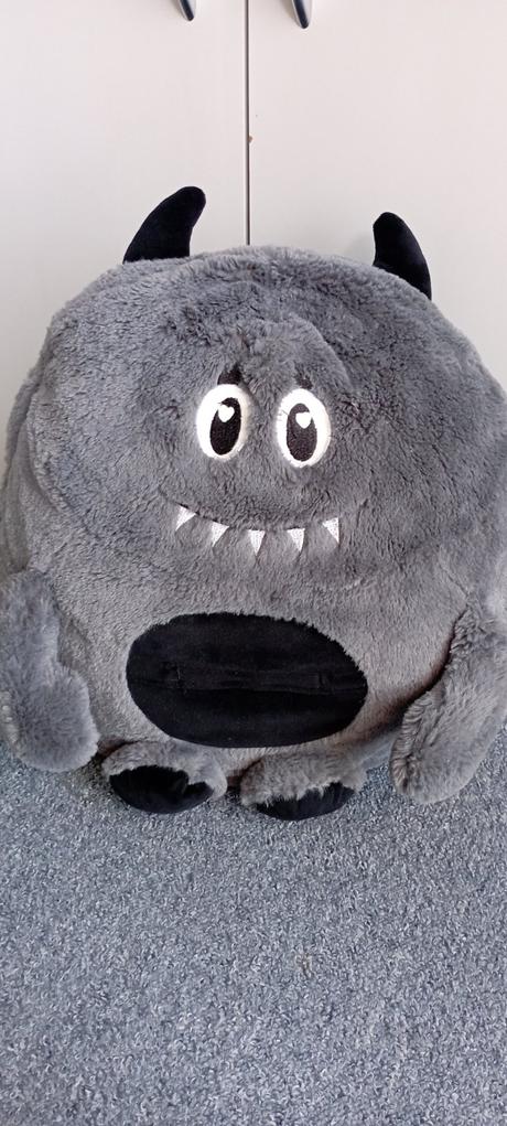 Plyšák šedý monster zn."disney",