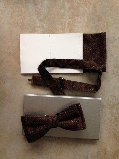 Motýlek čokoládová hnědá, zlaté třpytky, zn.hedva,