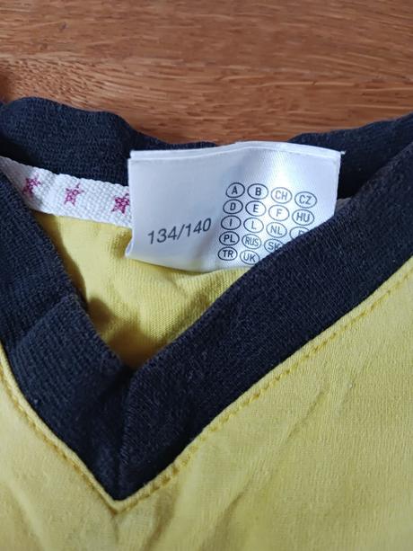 Triko č.134/140, 134