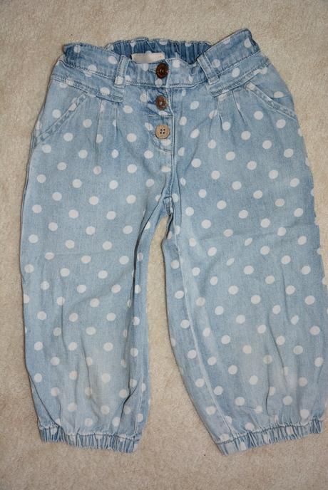 Džínové 3/4 kalhoty s puntíky, next,116