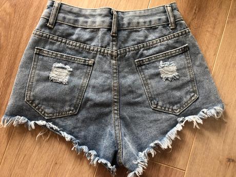 Kraťasy, velikost xs, sinsay,xs