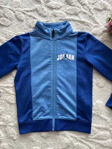 K5/ mikina sportovní - v.4/5 let, air jordan,110