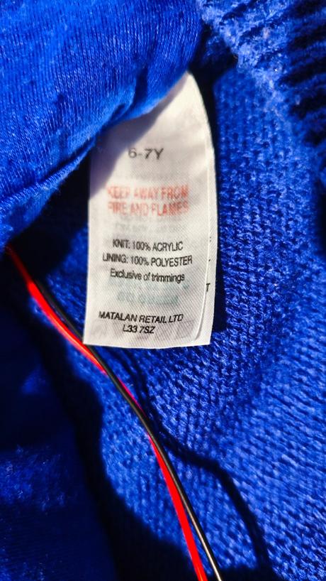 Vánoční svetr svítí vel.6/7r(116/122), 122