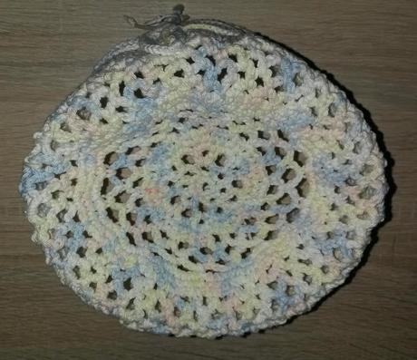 Háčkovaná bavlněná čepice vel. 3-6 let,