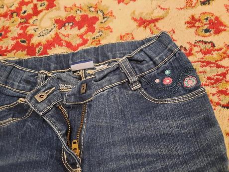 Zdobené džíny, lupilu,104