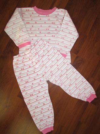 Bavlněné pyžamo, 92