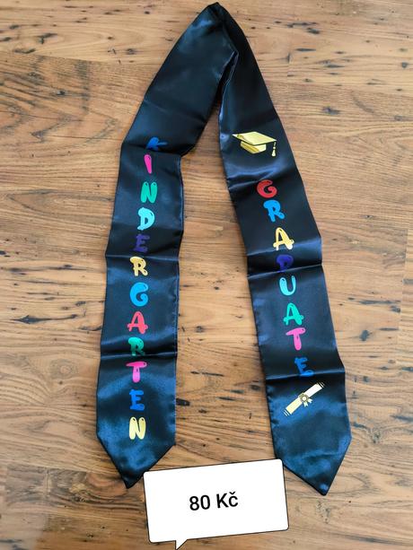 Oblečení a rekvizity na focení,