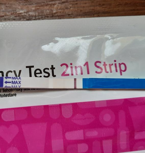 Slabá čárka na testu. Mimoděložní nebo cysta?