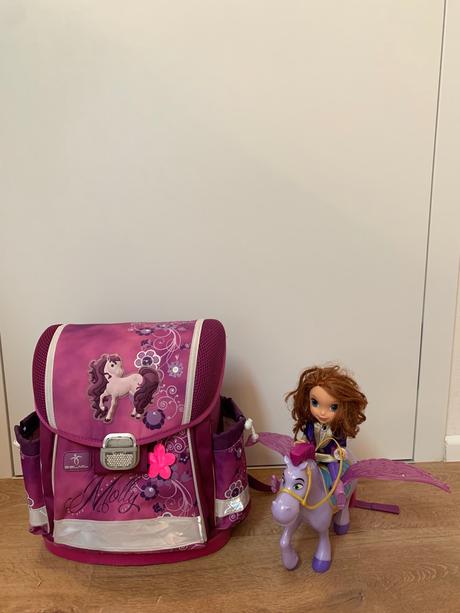 Sada pre prváčku - aktovka a bábika s koníkom, 