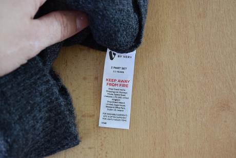 Svetr vel. 11 let, 146