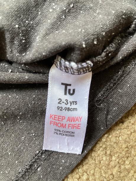 Trika s motivem vesmíru/raket, h&m,104
