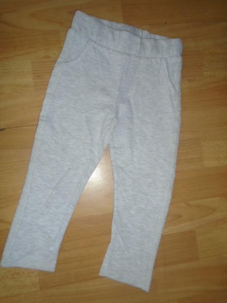 Tepláky kalhoty vel 92 šedé s krajkou na boku, pepco,92