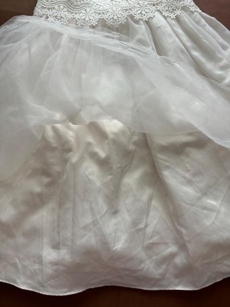 Ob/ sváteční luxusní šaty krémové barvy - v.8 let, 128