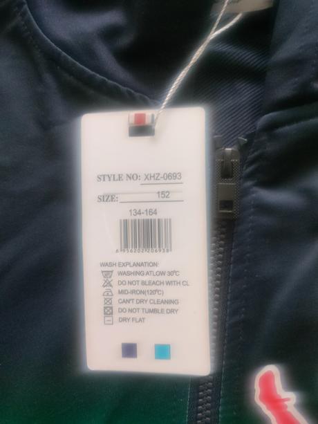 Mikina velikost 152, 152