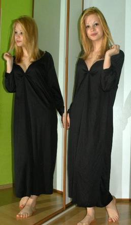 Černé karnevalové šaty čertice či čarodějnice, 