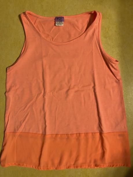 Tílko vel.140-146, 140