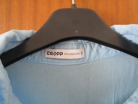 Pěkná lehoučká sv. modrá halenka, v. s, zn. cropp, s