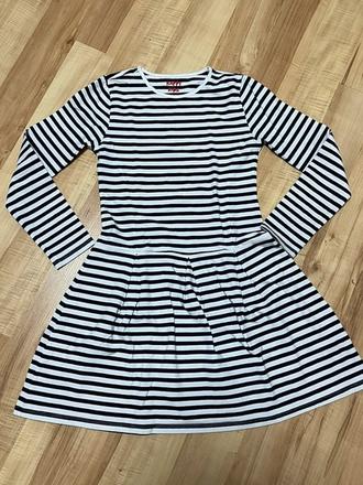 Šaty pruhované, tchibo,146