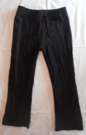 T81. černé bavlněné tepláky 4-5 let, young dimension,110