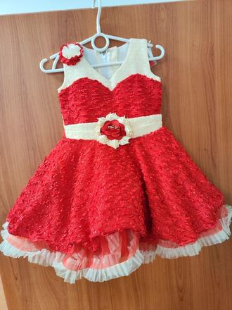 Šaty pro družičku,