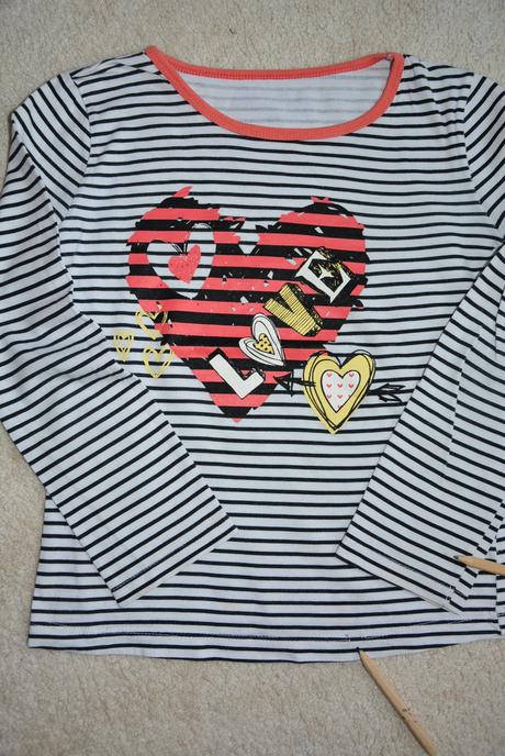 Trička s obrázky - srdíčko, králík, pes, kůň, 122