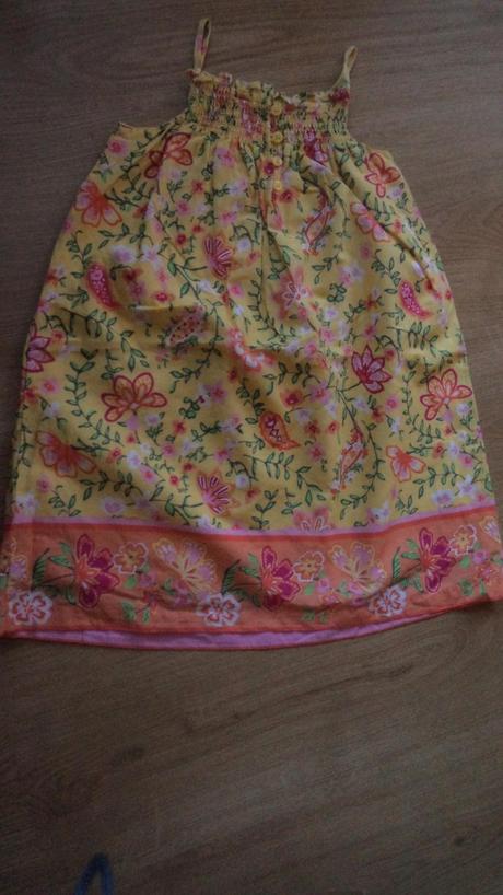 Nenošené šatičky a kalhotky orig. č.130, gap,86