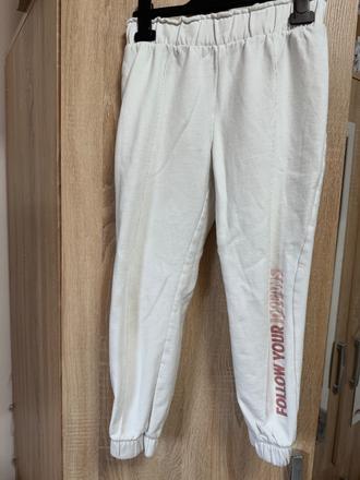 Tepláky, primark,146