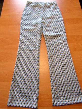 Dívčí kalhoty vel 164, calzedonia,164