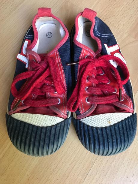 Kecky plátěnky, 32