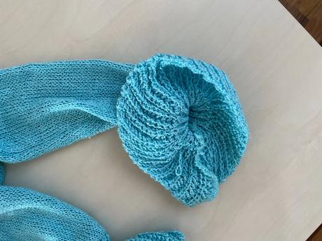 Modrý volán svetřík/bolerko, vel neuvedena cca m,, s