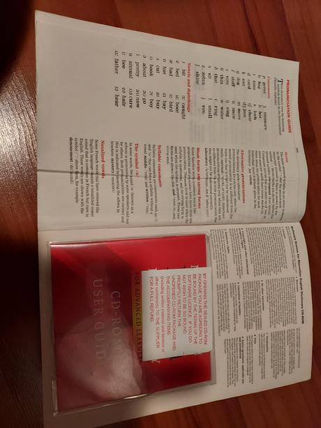 Učebnice innovations, macmillan english dictionary, 