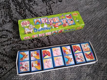 Domino,