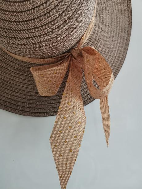 Dámský klobouk s mašlí nový, 