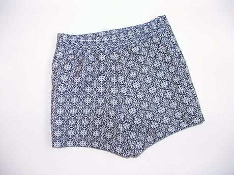 P586 kraťasy vel. 6-7 let, f&f,122