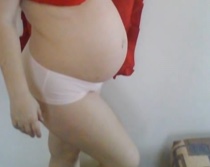 Je to těhu bříško nebo špek?